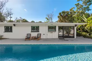 157 Garden Ln, Sarasota, FL 34242 - Photo 60