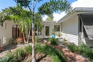 157 Garden Ln, Sarasota, FL 34242 - Photo 2