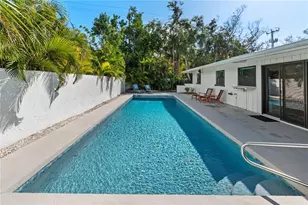 157 Garden Ln, Sarasota, FL 34242 - Photo 58