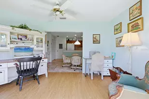 4140 Oakhurst Cir W, Sarasota, FL 34233 - Photo 16