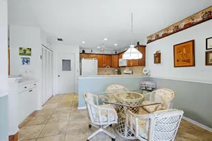 4140 Oakhurst Cir W, Sarasota, FL 34233 - Photo 14