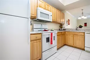 5711 Bentgrass Dr, Sarasota, FL 34235 - Photo 14