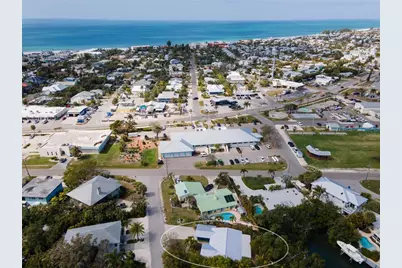 504 58th Street, Holmes Beach, FL 34217 - Photo 6