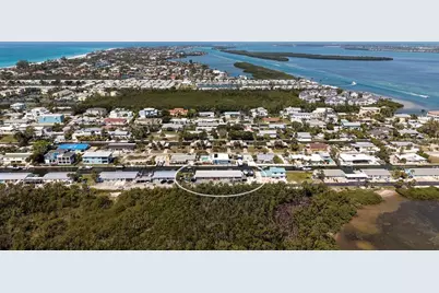 729 Saint Judes Drive S #3, Longboat Key, FL 34228 - Photo 2