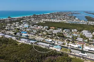 729 St Judes Dr S, Longboat Key, FL 34228 - Photo 2