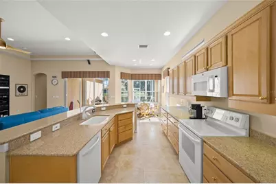 4243 Miriana Way, Sarasota, FL 34233 - Photo 14