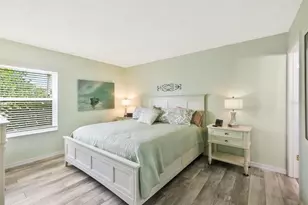 9290 Lake Park Dr, Fort Myers, FL 33919 - Photo 12