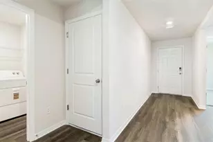 18228 Beehive Ter, Bradenton, FL 34211 - Photo 2