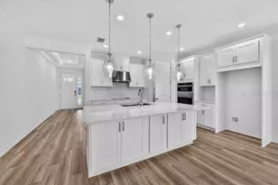 15500 Foxtail Ln, Nokomis, FL 34275 - Photo 2