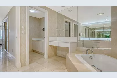 2450 Harbourside Drive #212, Longboat Key, FL 34228 - Photo 32