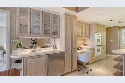 2450 Harbourside Drive #212, Longboat Key, FL 34228 - Photo 22