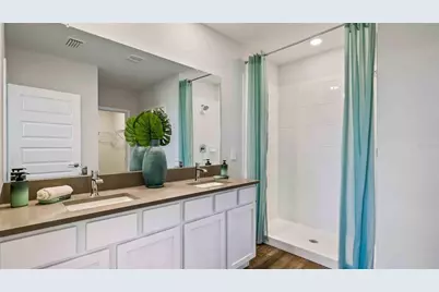 18224 Beehive Terrace, Lakewood Ranch, FL 34211 - Photo 10