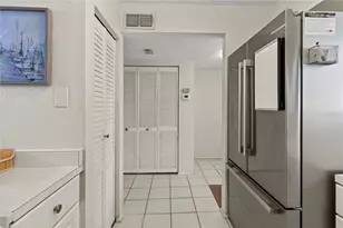 1801 Gulf Dr N, Bradenton Beach, FL 34217 - Photo 30