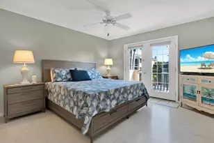 2312 Gulf Dr N, Bradenton Beach, FL 34217 - Photo 10