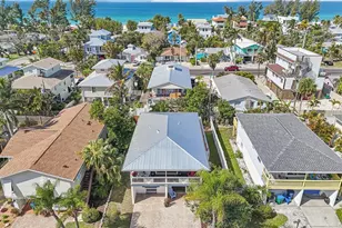 2908 Avenue C, Holmes Beach, FL 34217 - Photo 32