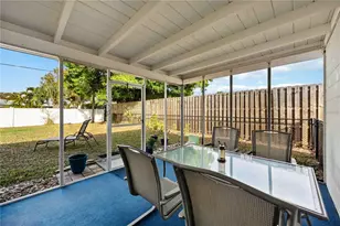 181 Sandhurst Dr, Venice, FL 34293 - Photo 42