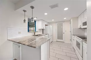 181 Sandhurst Dr, Venice, FL 34293 - Photo 16