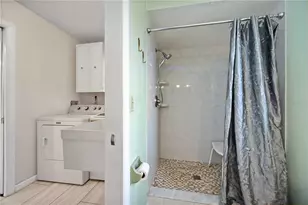 181 Sandhurst Dr, Venice, FL 34293 - Photo 28