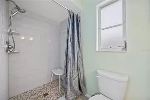 181 Sandhurst Dr, Venice, FL 34293 - Photo 26