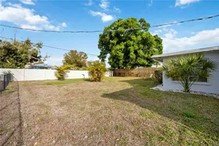 181 Sandhurst Dr, Venice, FL 34293 - Photo 46