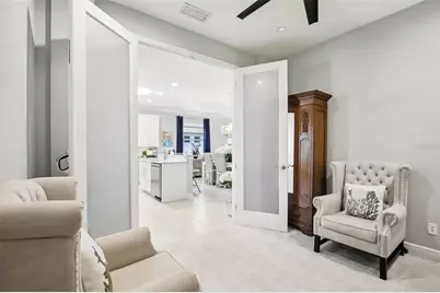 2946 Trustee Avenue, Sarasota, FL 34243 - Photo 12