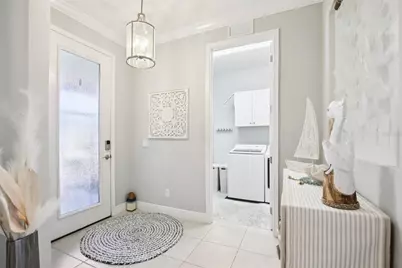 2946 Trustee Avenue, Sarasota, FL 34243 - Photo 14