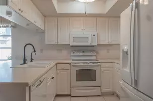 3444 El Rado Ct, Sarasota, FL 34232 - Photo 6