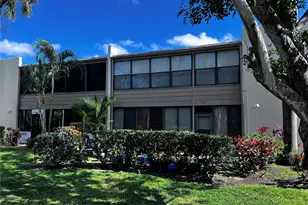 533 Lakeside Dr, Bradenton, FL 34210 - Photo 2