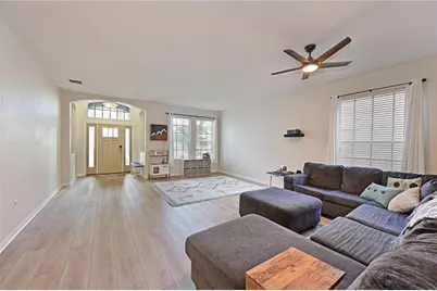 8852 Founders Circle, Palmetto, FL 34221 - Photo 2