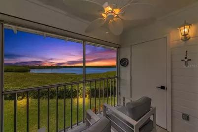 946 Sandpiper Circle #946, Bradenton, FL 34209 - Photo 2