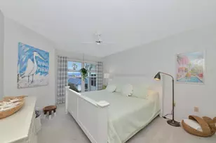 946 Sandpiper Cir, Bradenton, FL 34209 - Photo 22