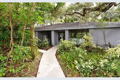 1200 East Peppertree Lane #302, Sarasota, FL 34242 - Photo 26