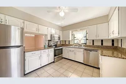 4767 Oak Hill Court #48, Sarasota, FL 34232 - Photo 8