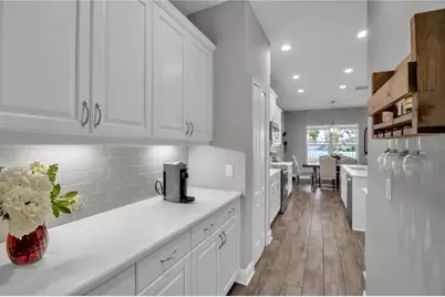 7798 Ridgelake Circle, Bradenton, FL 34203 - Photo 10