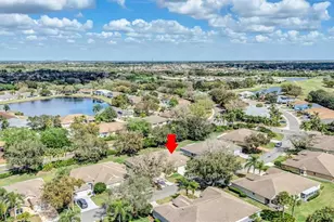 2215 Worthington Greens Dr, Sun City Center, FL 33573 - Photo 8