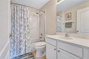 2215 Worthington Greens Dr, Sun City Center, FL 33573 - Photo 44