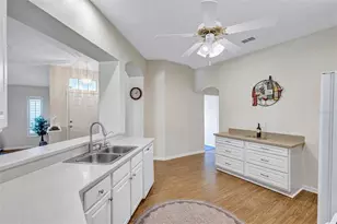 2215 Worthington Greens Dr, Sun City Center, FL 33573 - Photo 32