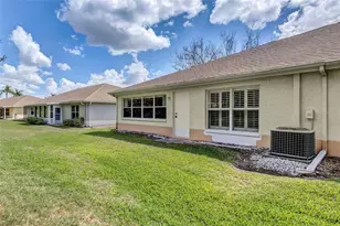 2215 Worthington Greens Dr, Sun City Center, FL 33573 - Photo 14