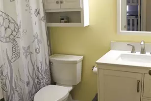 204 Silver Lake Dr, Venice, FL 34292 - Photo 20