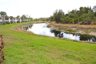 204 Silver Lake Dr, Venice, FL 34292 - Photo 8