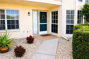 204 Silver Lake Dr, Venice, FL 34292 - Photo 2