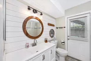 2920 Captiva Dr, Sarasota, FL 34231 - Photo 50