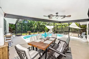 2920 Captiva Dr, Sarasota, FL 34231 - Photo 40