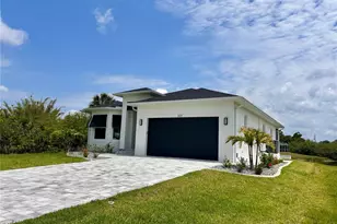 309 Sunset Rd, Rotonda West, FL 33947 - Photo 2