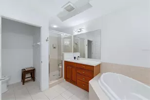 5531 Cannes Cir, Sarasota, FL 34231 - Photo 28