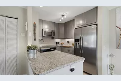 850 S Tamiami Trail #521, Sarasota, FL 34236 - Photo 8