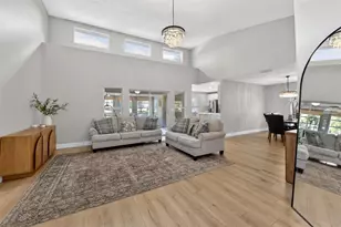 501 45th St E, Bradenton, FL 34208 - Photo 10