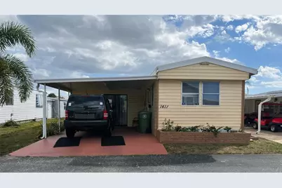 1411 21st Avenue Drive W, Bradenton, FL 34205 - Photo 1