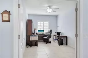 12187 Longview Lake Cir, Bradenton, FL 34211 - Photo 14