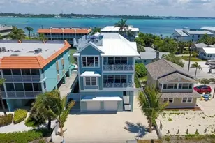 903 Gulf Dr S, Bradenton Beach, FL 34217 - Photo 2